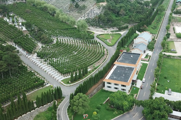 沈陽墓地陵園根據(jù)客戶需求進行墓位個性化景觀設計